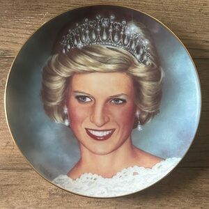Danbury Mint Diana Princess of Wales “Wedding Portrait”, 1989